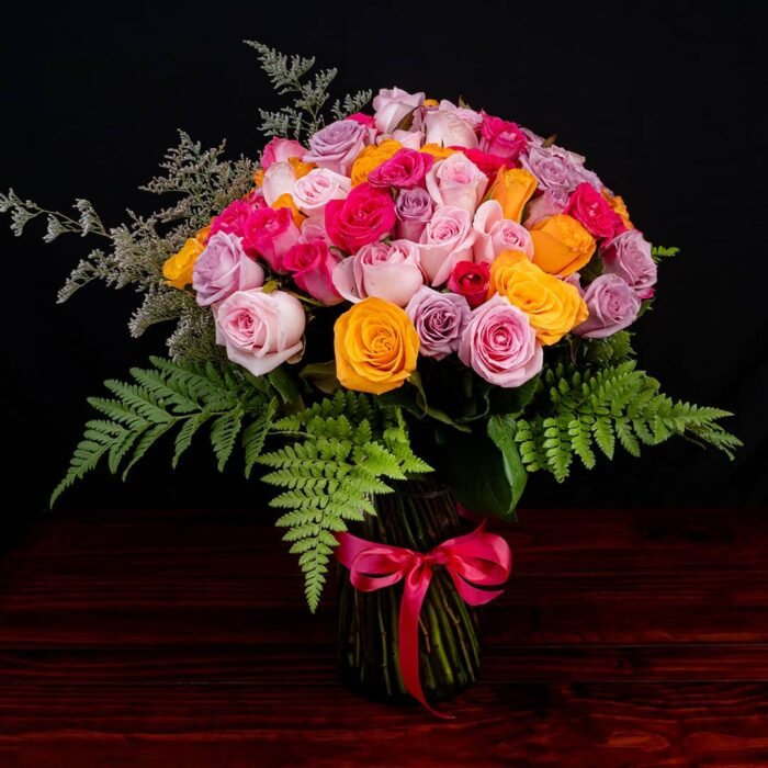 100-Rosas-Multicolor-en-Jarrón 100 Rosas multicolor en jarrón - Imagen 1
