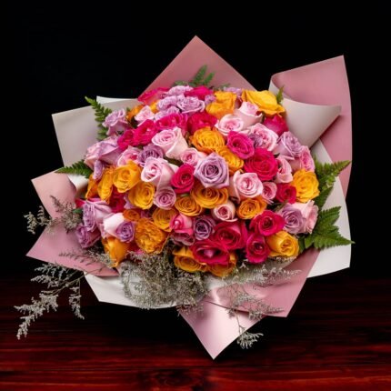 100 Rosas Multicolor en Ramo