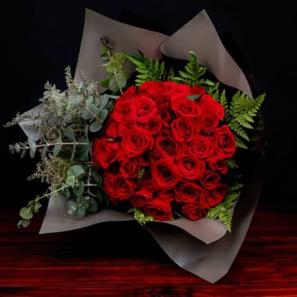 50 Rosas Rojas en Ramo